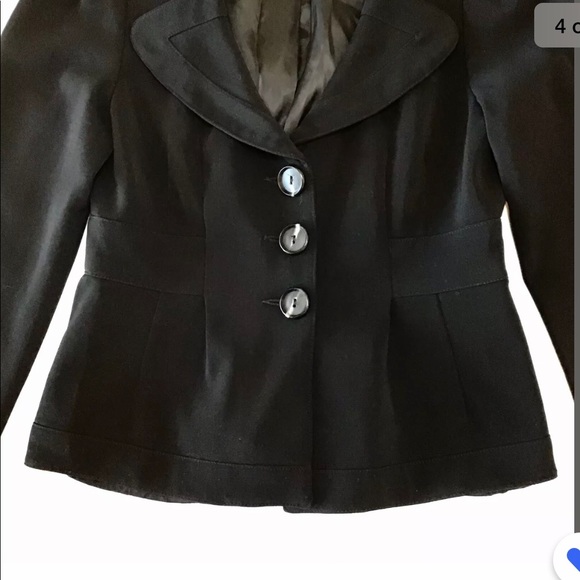 Nanette Lepore Blazer Three Button Closure - Picture 4 of 6